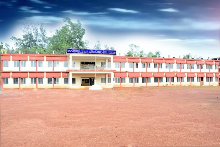 https://cache.careers360.mobi/media/colleges/social-media/media-gallery/22759/2021/5/3/Campus View of Dr K Shivaram Karanth Government First Grade College Bellare_Campus-View.jpg
